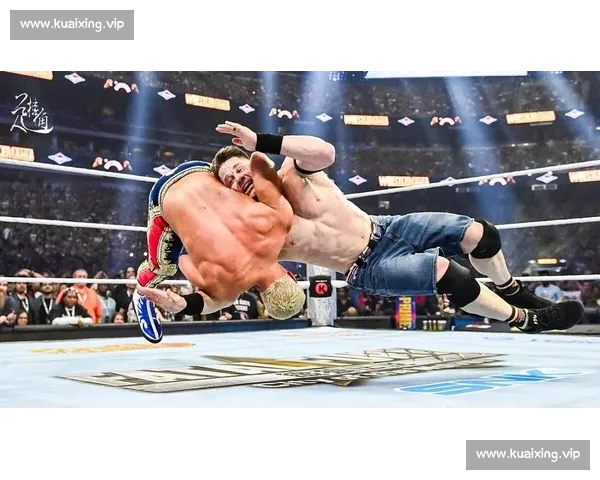 哈利伯顿拐杖变 WWE 武器！塞纳抡拐重击对手引热议